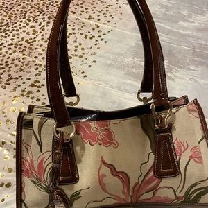 Liz Claiborne purse $11